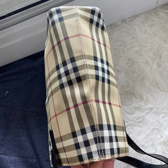 Burberry tote - Picture 6 of 7